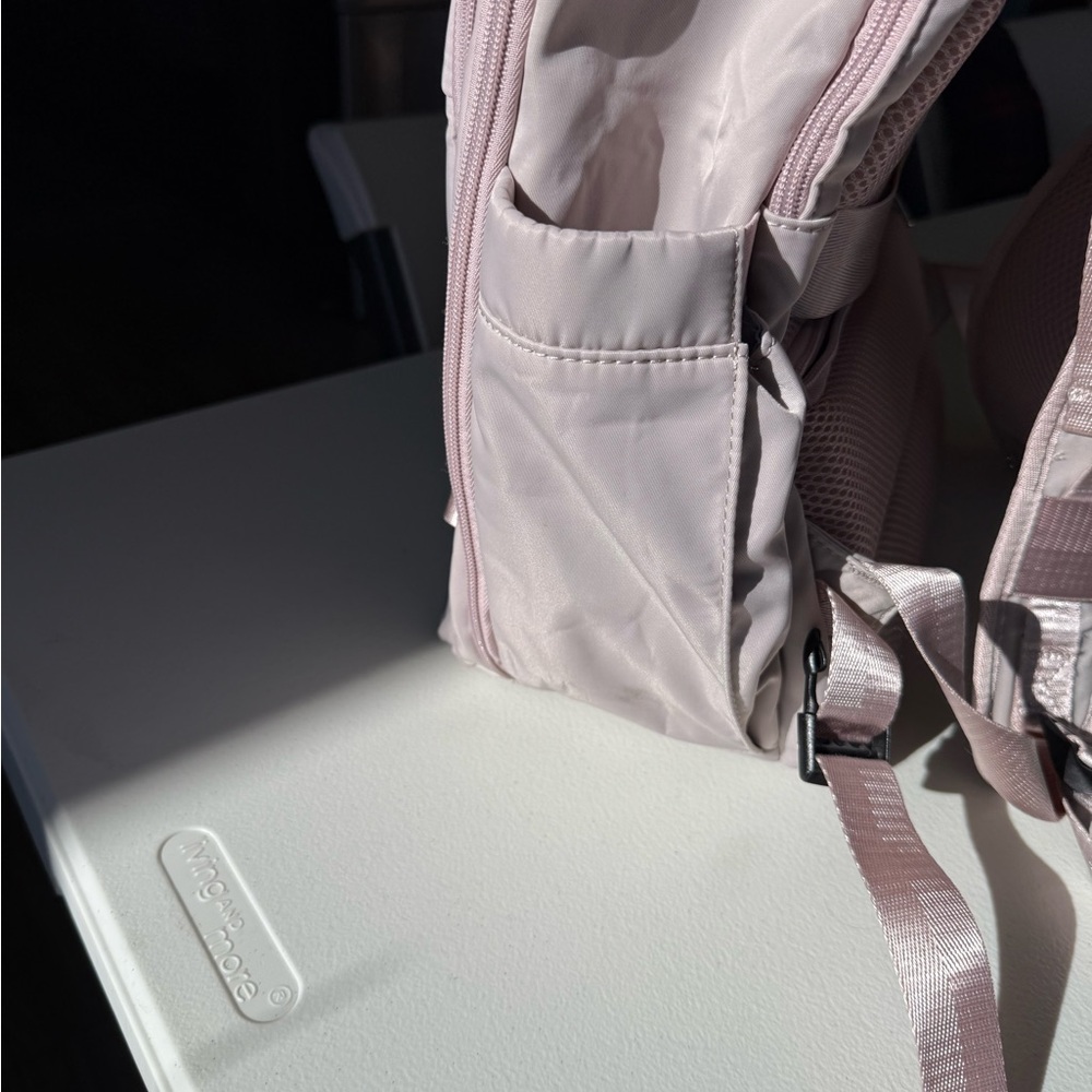 Beautiful Pink Travel Backpack with laptop compartment***NOT BEIS** - Picture 12 of 14